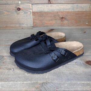 Birki's (Birkenstock) Black Clogs